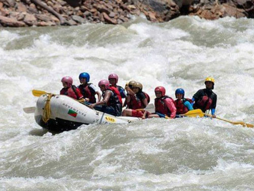 Rafting in River Tista