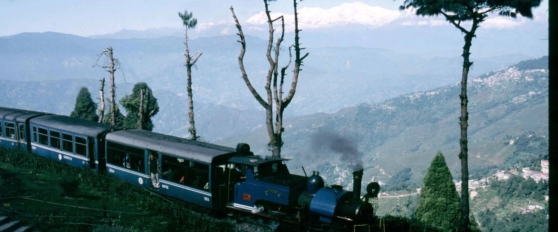 Gangtok Lachung Yumthang Darjeeling Tour